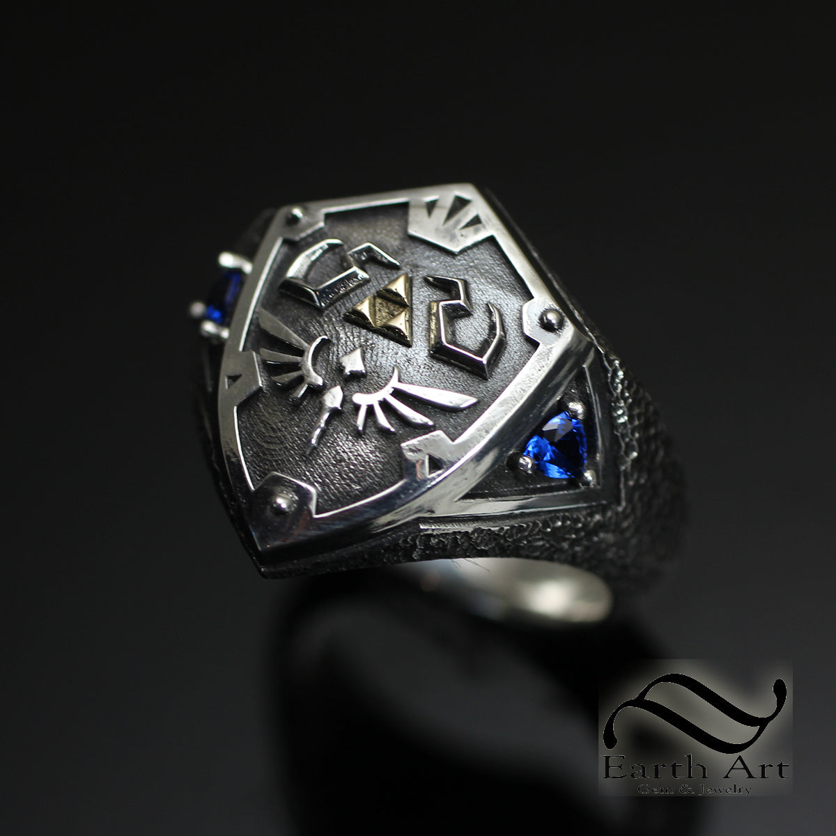 The Shield of Hyrule Signet Ring – Earth Art