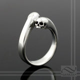 Skulls - Adjustable Sterling Silver Bypass ring - Gothic skull design open ring