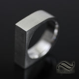 Minimalist Rectangle Signet Ring